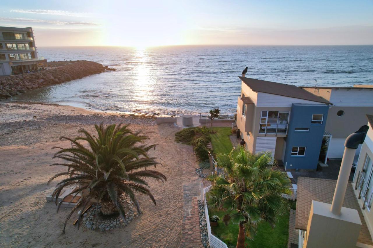 Villa Waterfront Edge B5 Swakopmund Esterno foto